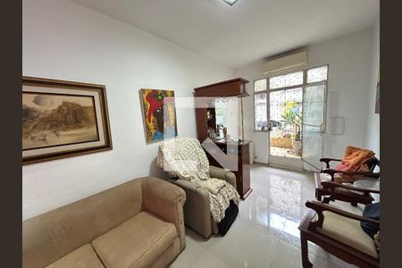 Sala de casa para alugar com 3 quartos, 220m² em Praça Seca, Rio de Janeiro