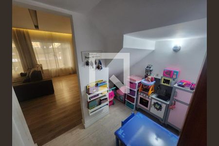 Casa à venda com 3 quartos, 200m² em Paulicéia, São Bernardo do Campo