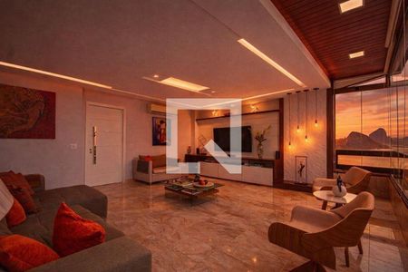 Apartamento à venda com 4 quartos, 192m² em Icaraí, Niterói