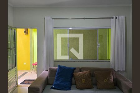 Sala  de casa à venda com 3 quartos, 400m² em Jardim Jovaia, Guarulhos