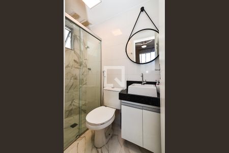 Banheiro Suíte de apartamento à venda com 3 quartos, 68m² em Monsenhor Messias, Belo Horizonte