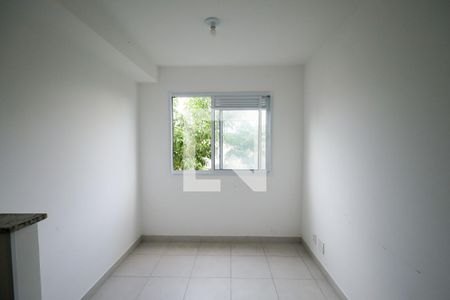 Sala - cozinha - Área de serviço  de apartamento para alugar com 1 quarto, 27m² em Jardim Cidalia, São Paulo