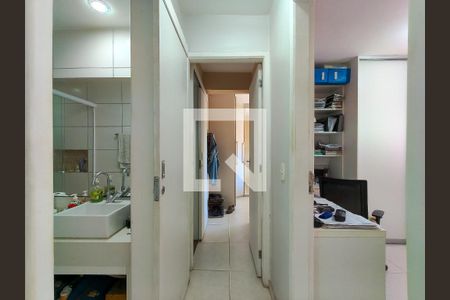 Corredor de apartamento para alugar com 2 quartos, 70m² em Rio Comprido, Rio de Janeiro