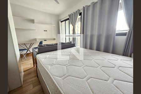 Sala/Quarto de kitnet/studio à venda com 1 quarto, 25m² em Campo Belo, São Paulo