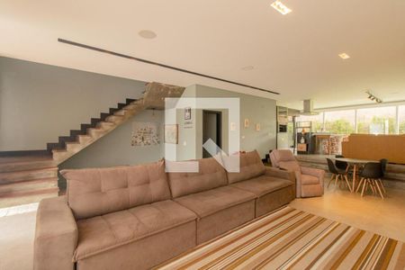 Sala de casa de condomínio para alugar com 3 quartos, 301m² em Pilarzinho, Curitiba