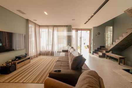 Sala de casa de condomínio para alugar com 3 quartos, 301m² em Pilarzinho, Curitiba