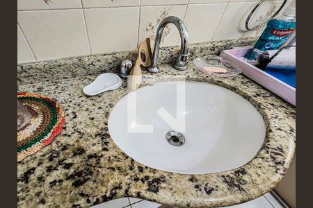 Banheiro de apartamento para alugar com 3 quartos, 86m² em Boqueirão, Praia Grande