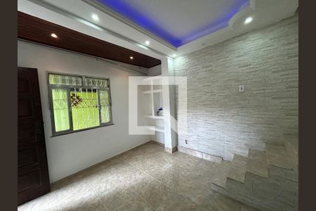 Sala de casa para alugar com 2 quartos, 49m² em Turiaçú, Rio de Janeiro