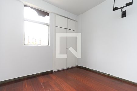 Quarto 1 de apartamento à venda com 2 quartos, 132m² em Santo Antônio, Belo Horizonte