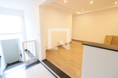 Sala de casa à venda com 4 quartos, 150m² em Pestana, Osasco