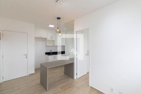 Sala e Cozinha de apartamento à venda com 2 quartos, 37m² em Vila Pierina, São Paulo