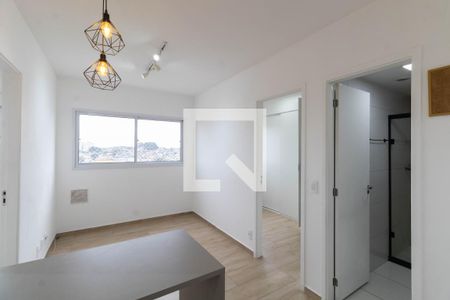 Sala e Cozinha de apartamento à venda com 2 quartos, 37m² em Vila Pierina, São Paulo
