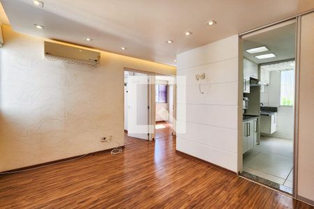 Sala  de apartamento à venda com 2 quartos, 43m² em Estácio, Rio de Janeiro