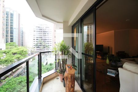 Varanda da Sala de apartamento à venda com 4 quartos, 240m² em Itaim Bibi, São Paulo