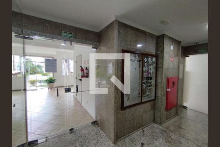 Hall de entrada de apartamento para alugar com 2 quartos, 54m² em Jardim Celeste, São Paulo