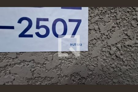 Cód plaquinha de apartamento para alugar com 2 quartos, 102m² em Vila Pires, Santo André