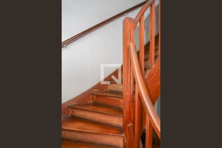 Escada de casa à venda com 4 quartos, 650m² em Pompeia, São Paulo