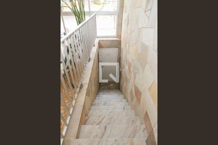 Entrada de casa à venda com 4 quartos, 650m² em Pompeia, São Paulo