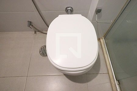Apartamento para alugar com 71m², 2 quartos e sem vagaBanheiro 