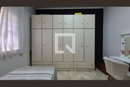 Quarto de casa à venda com 3 quartos, 300m² em Vila Homero Thon, Santo André