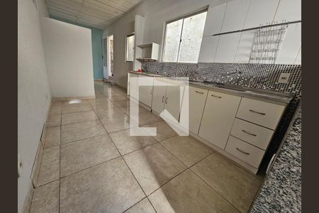 Casa para alugar com 2 quartos, 110m² em Floramar, Belo Horizonte