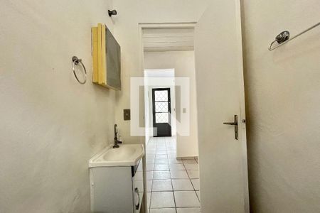 Banheiro de apartamento para alugar com 1 quarto, 38m² em Vila Babilonia, São Paulo