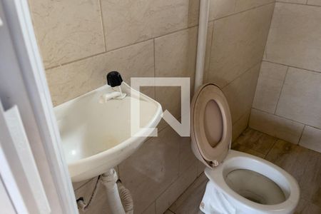 Banheiro de apartamento para alugar com 2 quartos, 101m² em Vila Urussai, Duque de Caxias