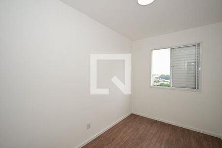 Quarto 1 de apartamento para alugar com 2 quartos, 43m² em Jardim Tres Irmaos, Taboão da Serra
