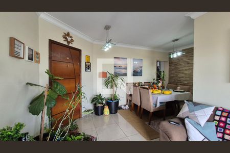 Sala de apartamento para alugar com 3 quartos, 80m² em Vila Sao Pedro, Santo André