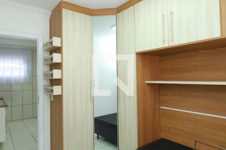 Quarto 1 de apartamento para alugar com 2 quartos, 57m² em Itaquera, São Paulo