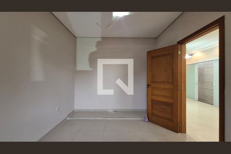Quarto  de casa para alugar com 3 quartos, 198m² em Vila Santo Alberto, Santo André