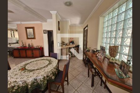 Casa à venda com 4 quartos, 1000m² em Indaiá, Belo Horizonte