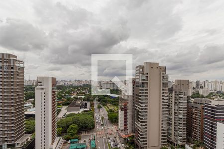Sacada de apartamento à venda com 3 quartos, 219m² em Indianópolis, São Paulo