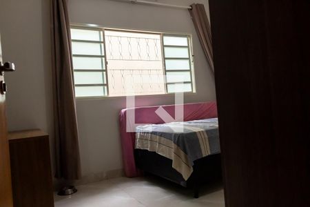 Suíte 2 de casa para alugar com 4 quartos, 485m² em Jardim Monte Serrat, Aparecida de Goiânia