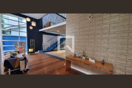 Sala de casa de condomínio para alugar com 4 quartos, 350m² em Jardim Residencial Suzano, Suzano