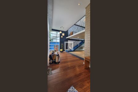 Sala de casa de condomínio para alugar com 4 quartos, 350m² em Jardim Residencial Suzano, Suzano