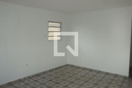 Casa para alugar com 1 quarto, 40m² em Jardim Irapiranga, Embu das Artes