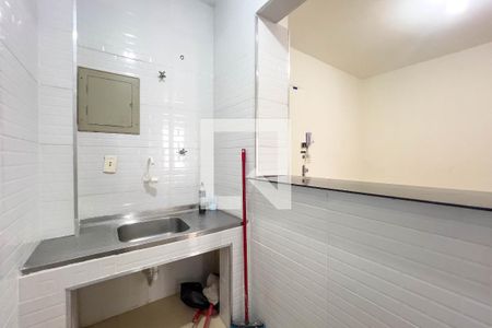 Cozinha de kitnet/studio à venda com 1 quarto, 26m² em Sé, São Paulo