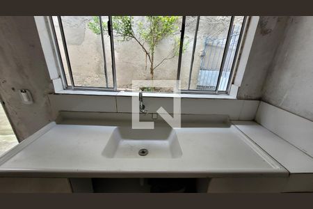 Casa para alugar com 1 quarto, 24m² em Jardim Miray, Itaquaquecetuba