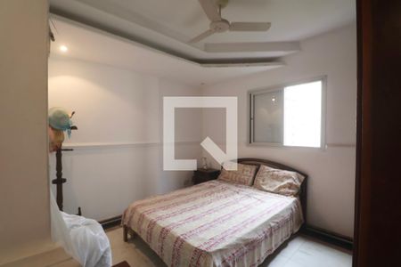 Suíte de apartamento para alugar com 4 quartos, 120m² em Centro, Guarujá