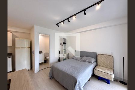 Quarto de kitnet/studio para alugar com 0 quarto, 26m² em Cidade Monções, São Paulo
