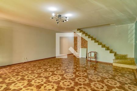 Casa à venda com 3 quartos, 174m² em Vila Alexandria, São Paulo