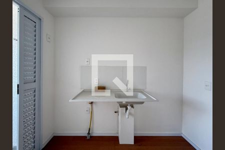 Cozinha  de apartamento para alugar com 2 quartos, 30m² em Santo Amaro, São Paulo