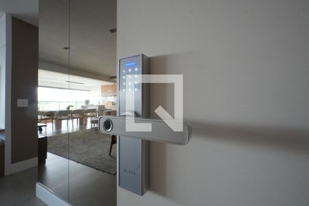Fechadura Digital de apartamento à venda com 2 quartos, 147m² em Vila Mariana, São Paulo