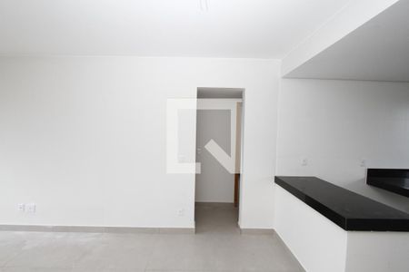 Sala de apartamento à venda com 3 quartos, 86m² em Padre Eustáquio, Belo Horizonte