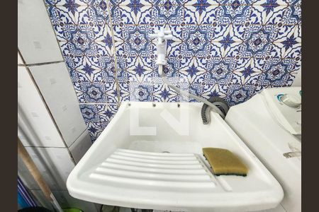 Área de Serviço de apartamento para alugar com 2 quartos, 86m² em Guilhermina, Praia Grande