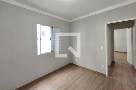 Quarto 2 de apartamento para alugar com 2 quartos, 42m² em Vila Marieta, Campinas