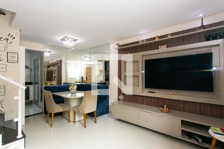 Sala de casa de condomínio à venda com 3 quartos, 120m² em Vila Carrão, São Paulo