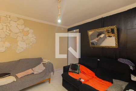 Sala de casa de condomínio para alugar com 3 quartos, 60m² em Cidade Tiradentes, São Paulo