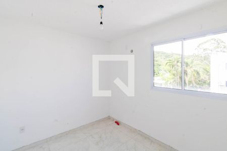 Quarto 2 de apartamento para alugar com 2 quartos, 43m² em Guaratiba, Rio de Janeiro